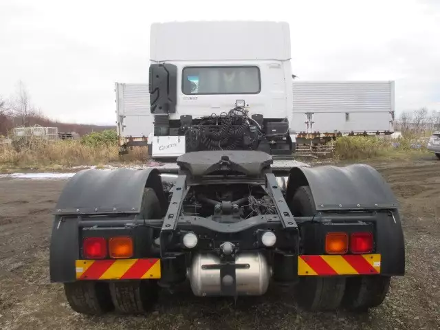 平成28年10月中古大型トラクタヘッド日産UDUDトラックスの画像6