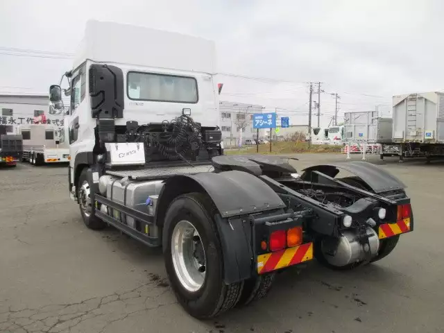 平成28年10月中古大型トラクタヘッド日産UDUDトラックスの画像7