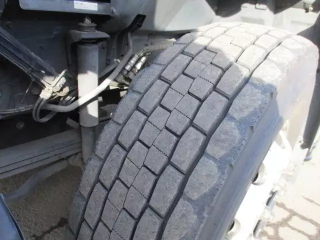 平成28年11月中古大型トラクタヘッド日産UDクオンの画像11