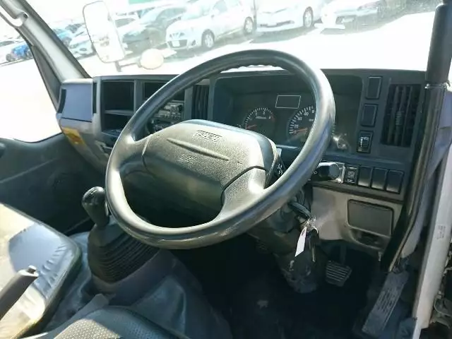 平成21年10月中古小型いすゞいすゞの画像32