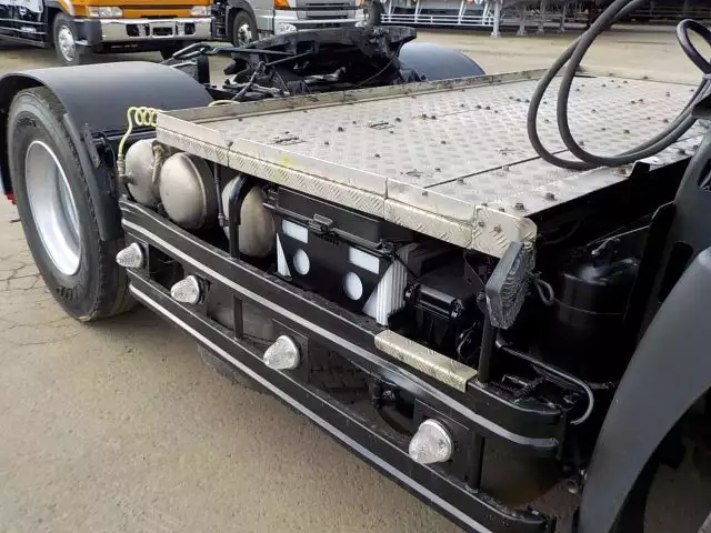 平成18年08月中古大型トラクタヘッド日野プロフィアの画像14