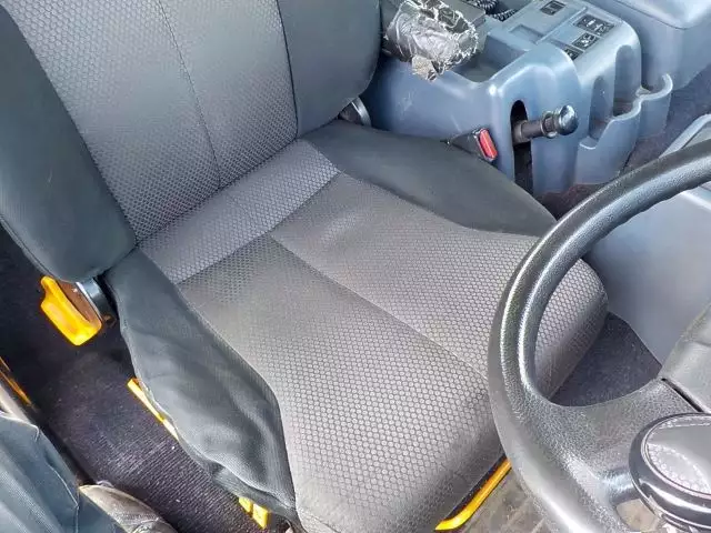 平成18年08月中古大型トラクタヘッド日野プロフィアの画像25