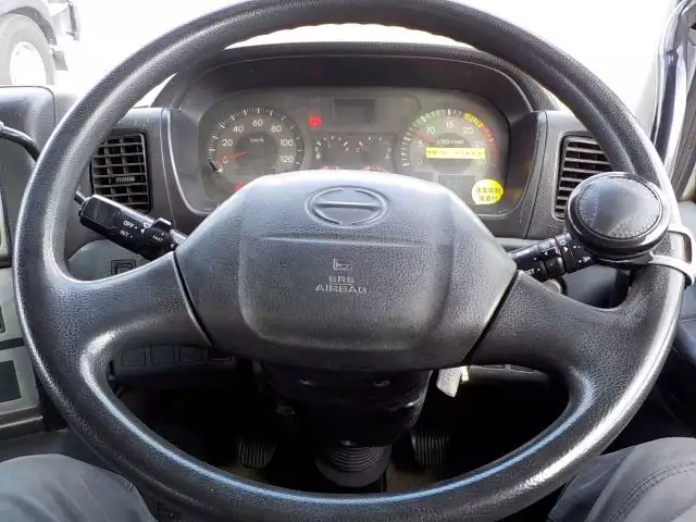 平成18年08月中古大型トラクタヘッド日野プロフィアの画像27