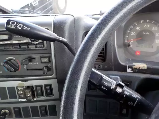 平成18年08月中古大型トラクタヘッド日野プロフィアの画像30