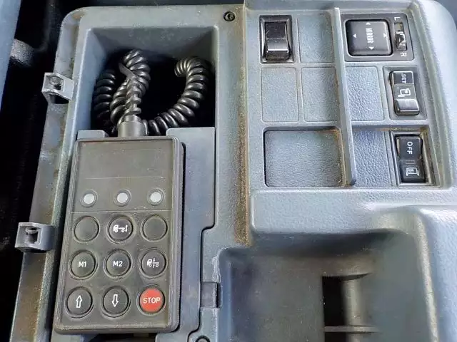 平成18年08月中古大型トラクタヘッド日野プロフィアの画像35