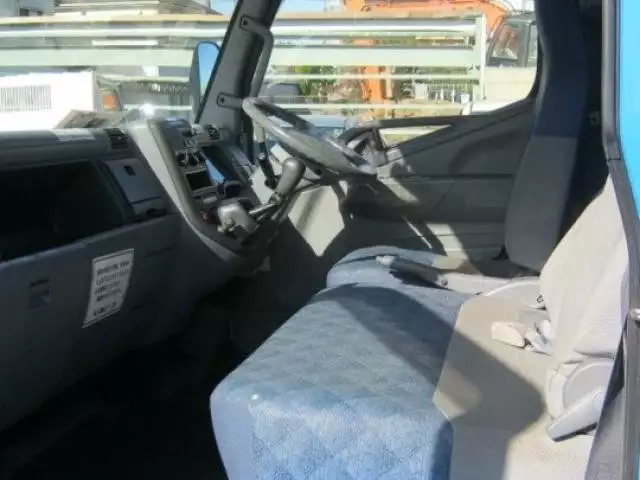 平成17年09月中古小型三菱ふそう三菱の画像8