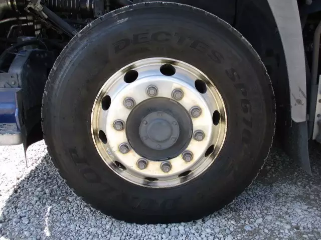 平成27年05月中古大型トラクタヘッド日産UDUDトラックスの画像23