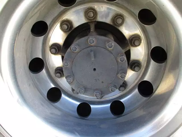 平成27年05月中古大型トラクタヘッド日産UDUDトラックスの画像29