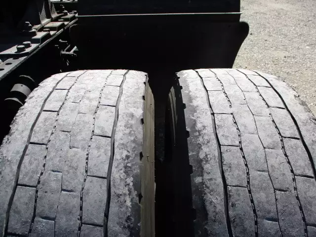 平成27年05月中古大型トラクタヘッド日産UDUDトラックスの画像30