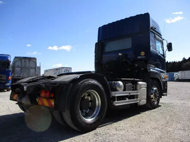 平成27年05月中古大型トラクタヘッド日産UDUDトラックスの画像5
