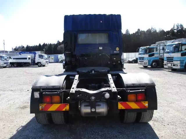 平成27年05月中古大型トラクタヘッド日産UDUDトラックスの画像6