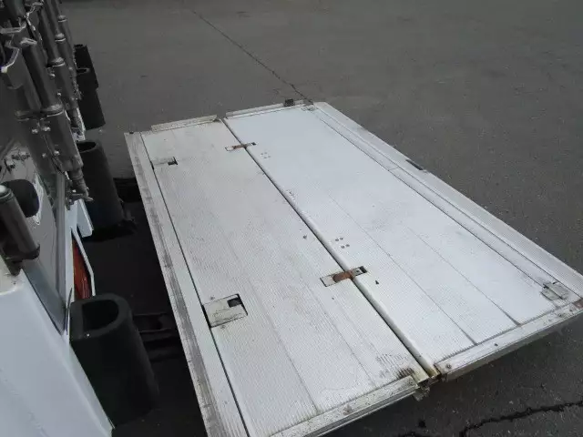 平成22年11月中古大型冷凍バン・ウィング三菱ふそう三菱の画像18