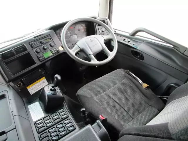 平成22年11月中古大型冷凍バン・ウィング三菱ふそう三菱の画像34