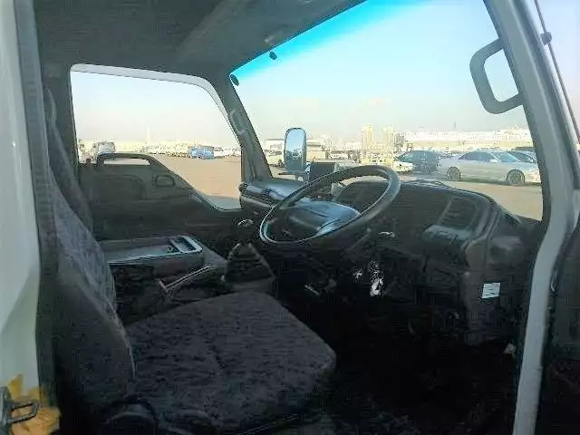 平成12年10月中古小型いすゞいすゞの画像5