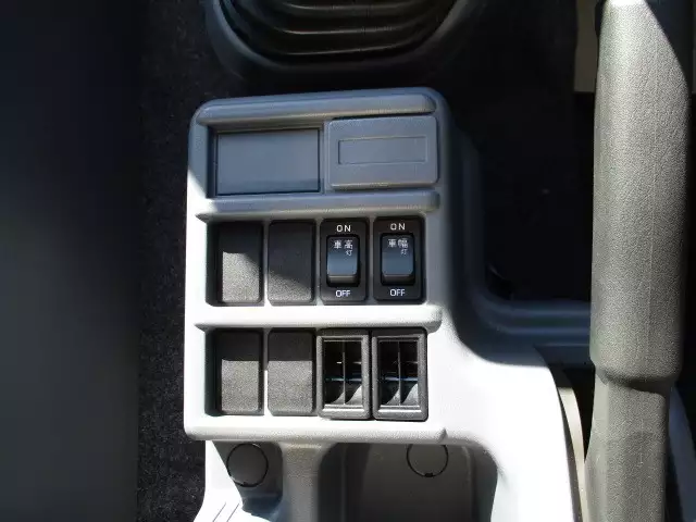 令和02年09月中古中型冷凍バン・ウィングいすゞいすゞの画像36