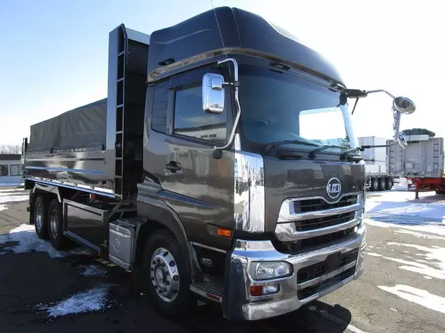 平成26年12月中古大型日産UDUDトラックスの画像3