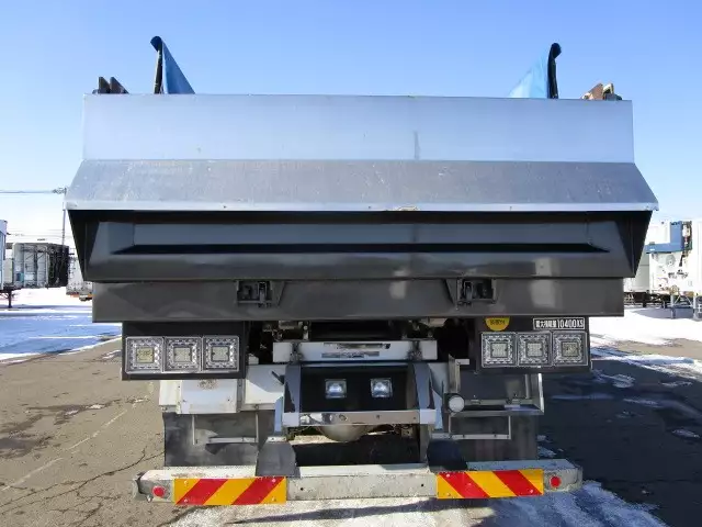 平成26年12月中古大型日産UDUDトラックスの画像4