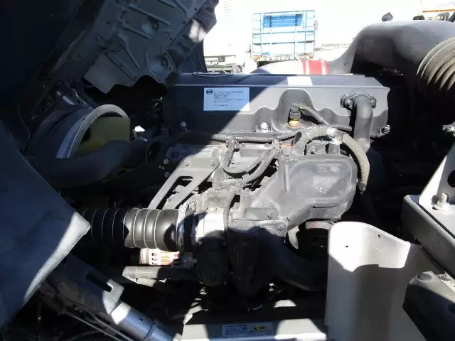 平成26年12月中古大型日産UDUDトラックスの画像38