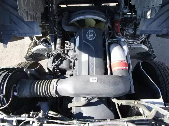 平成26年12月中古大型日産UDUDトラックスの画像40