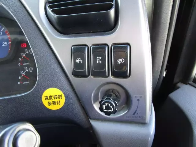 平成26年12月中古大型日産UDUDトラックスの画像50