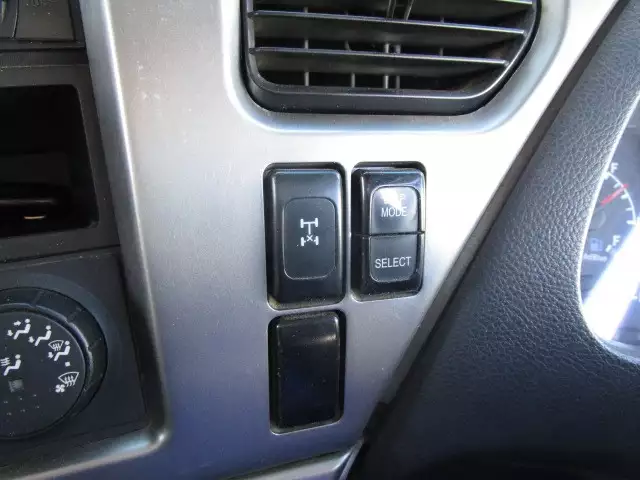 平成26年12月中古大型日産UDUDトラックスの画像51