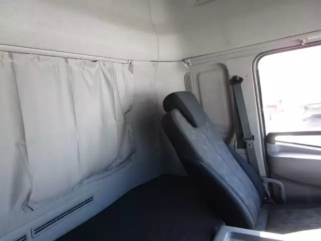 平成26年12月中古大型日産UDUDトラックスの画像58