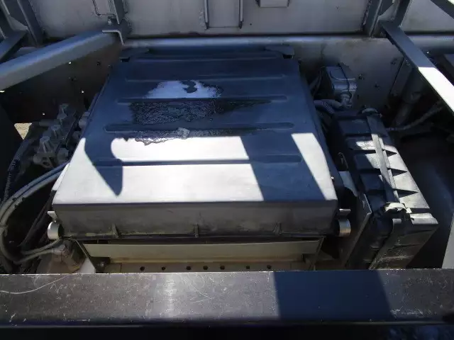 平成26年12月中古大型日産UDUDトラックスの画像8