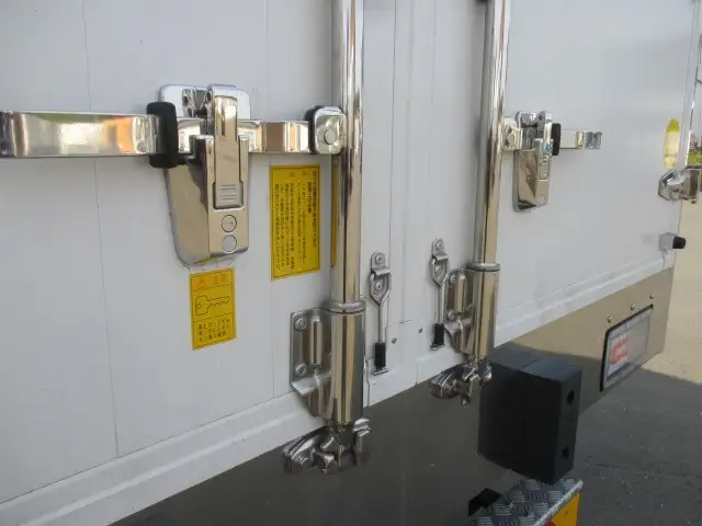 【車検付】日野　4軸低床アルミウイング　寒冷地仕様‼　ハイルーフ　MT7速　380馬力　積載：13,900kgの画像22