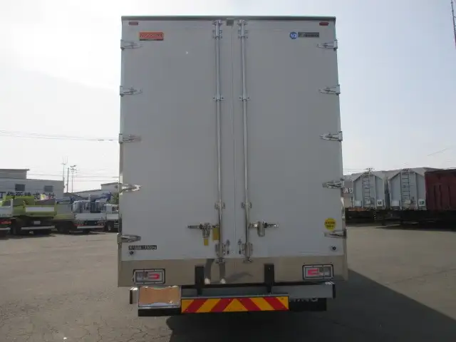 【車検付】日野　4軸低床アルミウイング　寒冷地仕様‼　ハイルーフ　MT7速　380馬力　積載：13,900kgの画像5