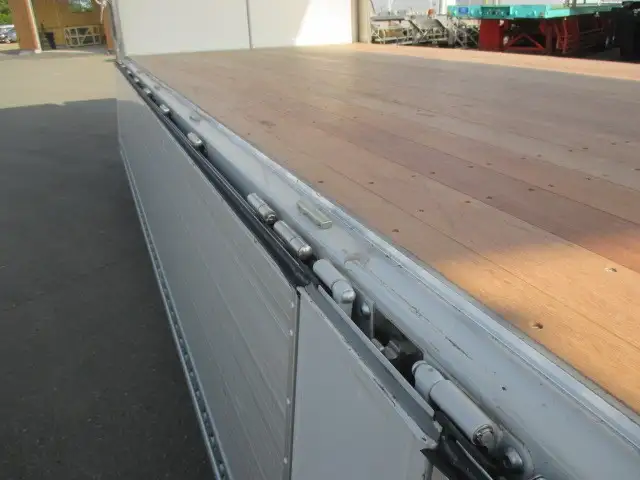 【車検付】日野　4軸低床アルミウイング　寒冷地仕様‼　ハイルーフ　MT7速　380馬力　積載：13,900kgの画像60