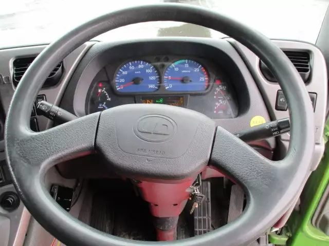 平成24年05月中古大型トラクタヘッド日産UDクオンの画像15