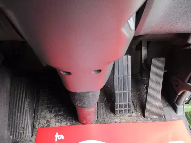 平成24年05月中古大型トラクタヘッド日産UDクオンの画像18