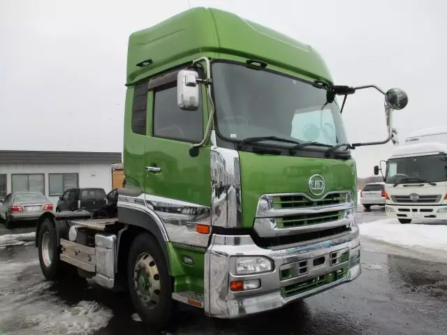 平成24年05月中古大型トラクタヘッド日産UDクオンの画像3