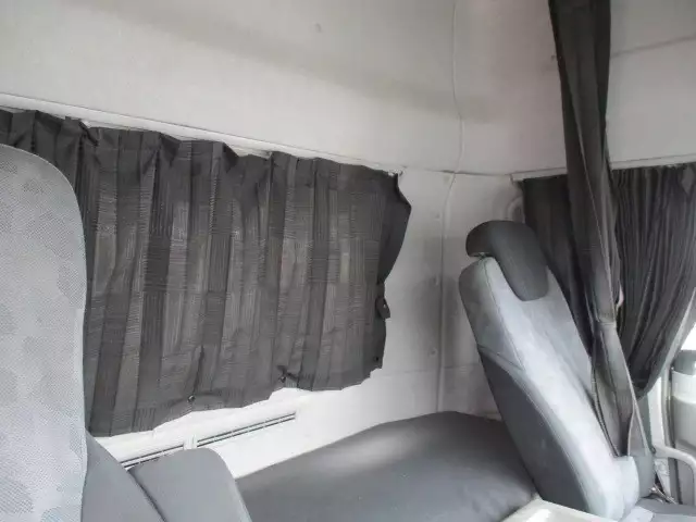 平成24年05月中古大型トラクタヘッド日産UDクオンの画像22