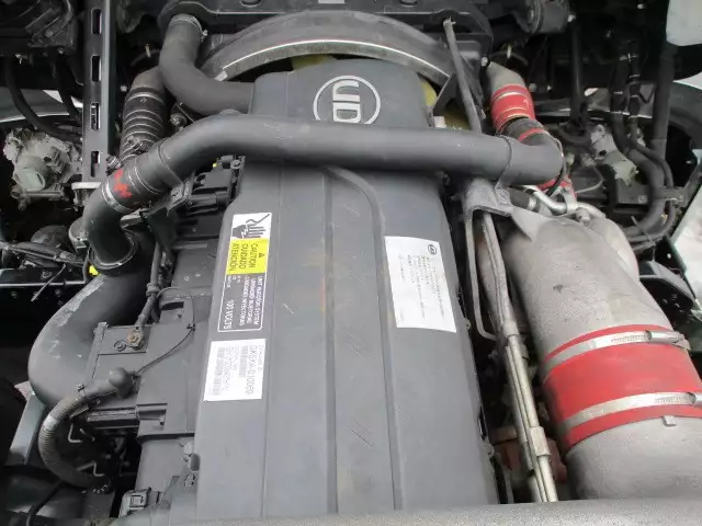 平成24年05月中古大型トラクタヘッド日産UDクオンの画像23