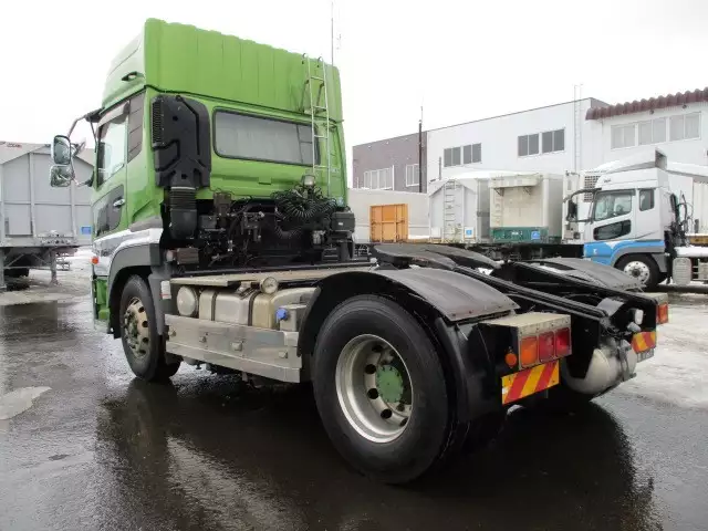 平成24年05月中古大型トラクタヘッド日産UDクオンの画像6