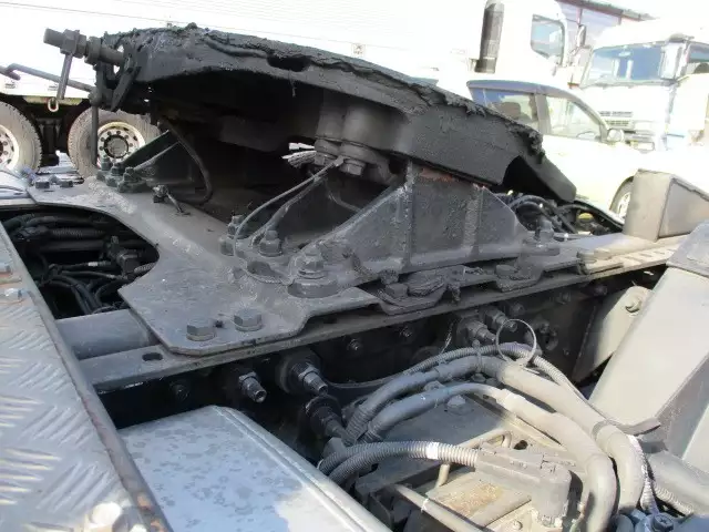 平成25年12月中古大型トラクタヘッド日産UDUDトラックスの画像15