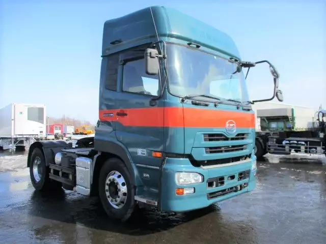 平成25年12月中古大型トラクタヘッド日産UDUDトラックスの画像3