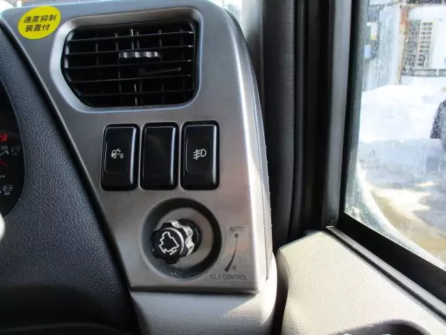 平成25年12月中古大型トラクタヘッド日産UDUDトラックスの画像22