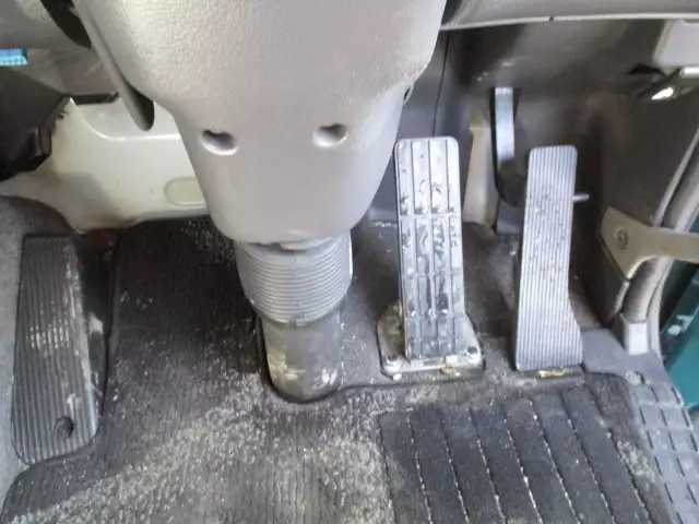 平成25年12月中古大型トラクタヘッド日産UDUDトラックスの画像23