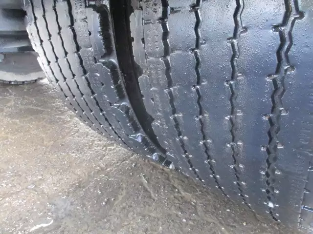 平成25年12月中古大型トラクタヘッド日産UDUDトラックスの画像30