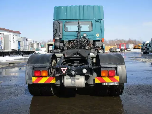 平成25年12月中古大型トラクタヘッド日産UDUDトラックスの画像6