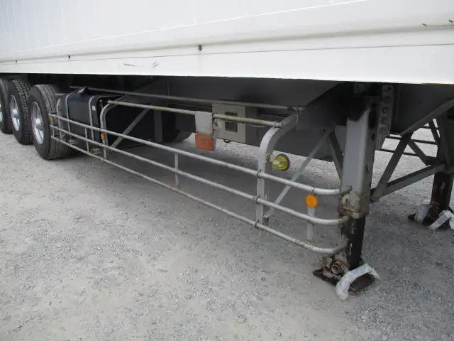 車検付：令和7年7月30日　平成27年 東邦40FT3軸コンテナシャシ（スーパーシングル エアサス）+冷凍コンテナSET　積載：29,900㎏　第五輪：11,030㎏以上　エアサスの画像16