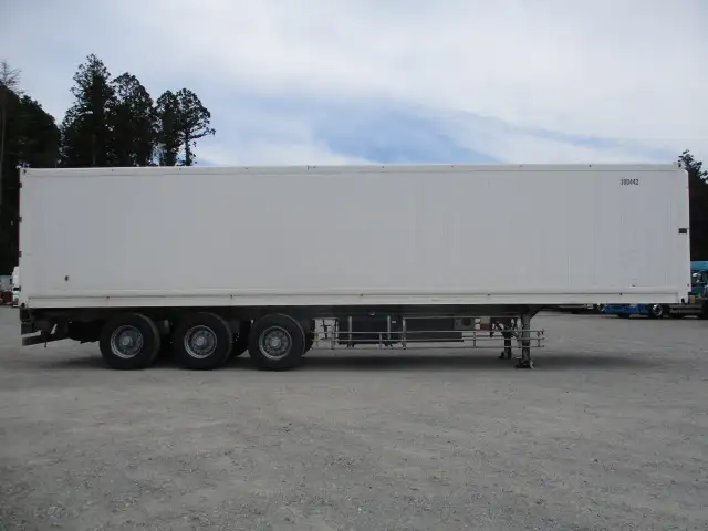 車検付:令和7年7月30日 平成27年 東邦40FT3軸コンテナシャシ(スーパーシングル エアサス)+冷凍コンテナSET 積載:29,900㎏ 第五輪:11,030㎏以上 エアサスの画像4