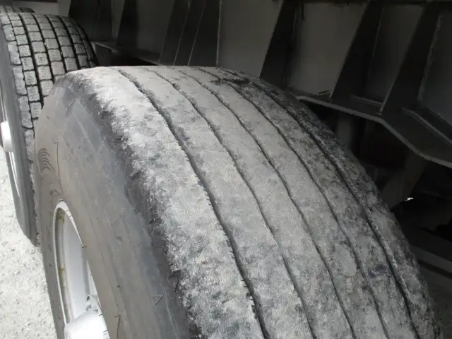 車検付：令和7年7月30日　平成27年 東邦40FT3軸コンテナシャシ（スーパーシングル エアサス）+冷凍コンテナSET　積載：29,900㎏　第五輪：11,030㎏以上　エアサスの画像31