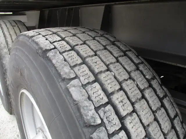 車検付:令和7年7月30日 平成27年 東邦40FT3軸コンテナシャシ(スーパーシングル エアサス)+冷凍コンテナSET 積載:29,900㎏ 第五輪:11,030㎏以上 エアサスの画像32