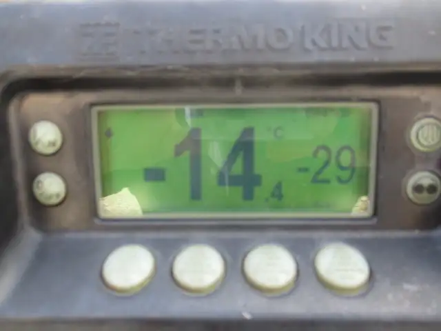 車検付:令和7年7月30日 平成27年 東邦40FT3軸コンテナシャシ(スーパーシングル エアサス)+冷凍コンテナSET 積載:29,900㎏ 第五輪:11,030㎏以上 エアサスの画像57