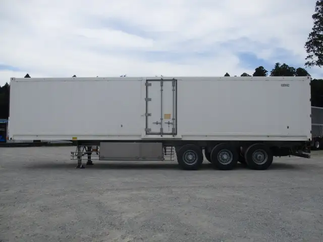 車検付:令和7年7月30日 平成27年 東邦40FT3軸コンテナシャシ(スーパーシングル エアサス)+冷凍コンテナSET 積載:29,900㎏ 第五輪:11,030㎏以上 エアサスの画像8