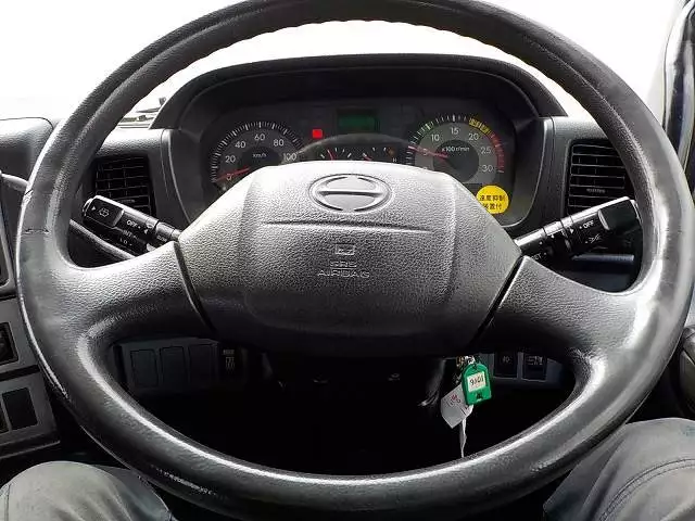 平成21年06月中古大型トラクタヘッド日野日野の画像36