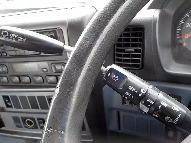 平成21年06月中古大型トラクタヘッド日野日野の画像38